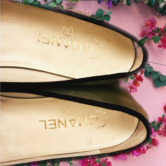 Chanel Black Cap Toe CC Logo Metallic Silver x Black size 38.5 great condition! - Picture 12 of 16